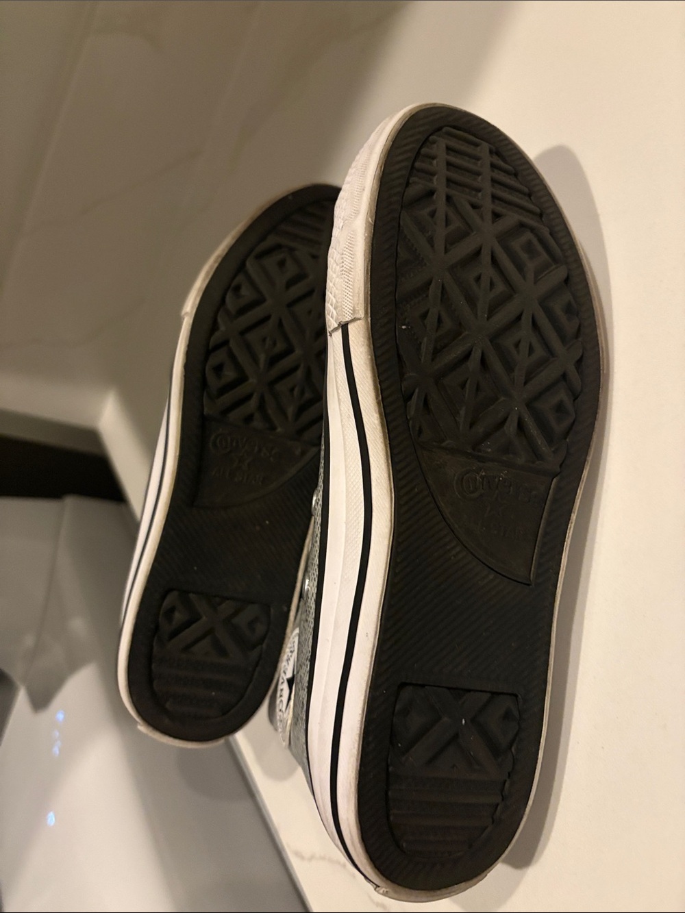 Converse Hightops - Picture 6 of 7